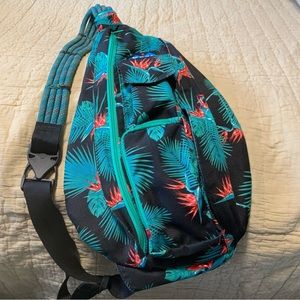 BNWT KAVU ROPE BAG (Bird of paradise)
